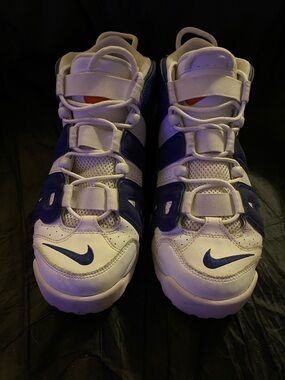 Nike Men’s Blue and White More Uptempo Knicks Shoes Size 10.5